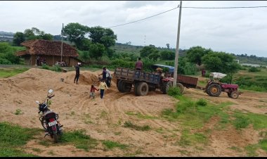 बिना अनुमति जब्त की गई स्टॉक से उठाई जा रही रेत:कोलमी