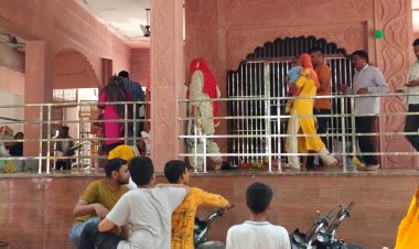 पीपलासन माता के मेले में हुवा भंडारा के साथ रंगारंग रागनी कमपिटिसन कार्यक्रम