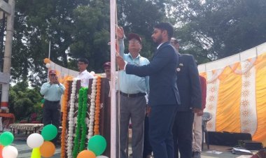 भारतीय पूर्व सैनिक संगठन जनसेवा के जिला अध्यक्ष सी पी शर्मा जी ने जवाहर नवोदय विद्यालय नरवर को दिया धन्यवाद प्रशस्ति पत्र।