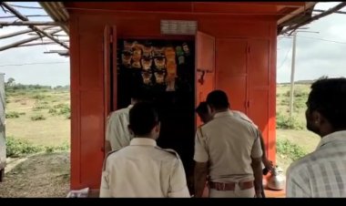 धंबोला थाना क्षेत्र में लगातार दूसरे दिन भी चोरी की वारदात हुई है।