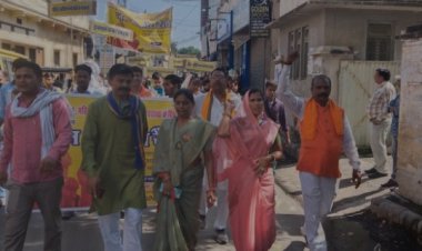कंपनी बाग से जिला कलेक्टर अलवर तक जन आक्रोश रैली का आयोजन किया