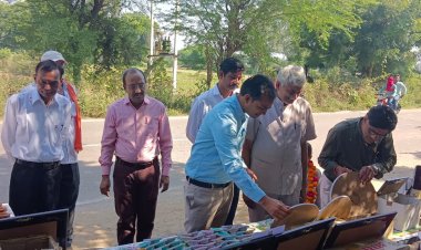 निशक्तजन बालकों द्वारा निर्मित दीपावली हार का शुभारम्भ हुआ