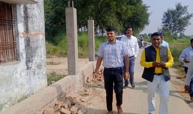 मुख्य विकास अधिकारी द्वारा उच्च प्राथमिक विद्यालय नागनाथपुर हसरो, विकास खण्ड करौंदीकलां का किया गया औचक निरीक्षण।