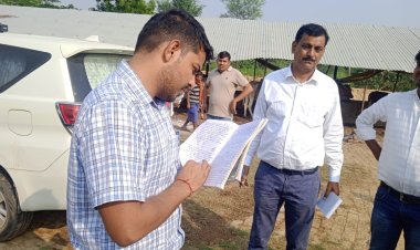 मुख्य विकास अधिकारी द्वारा गोवंश आश्रय स्थल बौढ़ियाबालमऊ, ब्लाक करौंदीकलां का किया गया आकाश्मिक निरीक्षण।