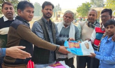 मुख्यमंत्री की भावी योजना उत्तम स्वास्थ्य एवं कुपोषण से मुक्ति हेतु दूध योजना का शुभारंभ किया