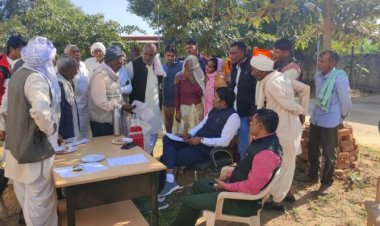 प्रधानाध्यापक द्वारा एसडीएमसी की बैठक का आयोजन किया
