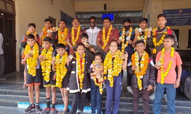 राष्ट्रीय स्तरीय रोलर बास्केटबॉल और स्पीड स्केटिंग में मध्य प्रदेश टीम ने मोहाली पंजाब में गोल्ड मेडल जीता।