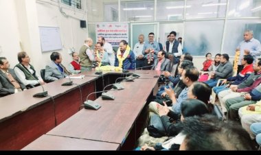 जिला चिकित्सालय देवास में पदस्थ वरिष्ठ मेडिकल विशेषज्ञ डॉ