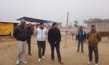 मुख्य विकास अधिकारी द्वारा गोवंश आश्रय स्थल पड़रे वि0ख0 धनपतगंज का किया गया आकस्मिक निरीक्षण।