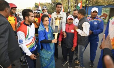 खेलो इंडिया यूथ गेम्स की ‘’टार्च रैली’’( मशाल रैली) का देवास में हुआ आगमन।