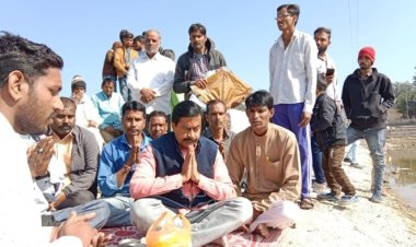 मोक्षदायिनीय माँ क्षिप्रा नदी के तट पर मनाया मकर सक्रांति पर्व