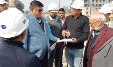 जिलाधिकारी द्वारा विकास खण्ड दूबेपुर में नव निर्माणाधीन राजकीय मेडिकल कालेज का किया गया आकस्मिक निरीक्षण।