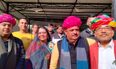 वार्ड पार्षद मंजू बज ने केकड़ी महिला ब्लॉक कांग्रेस अध्यक्ष बनने पर जताया पूर्व चिकित्सा मंत्री  एवम गुजरात प्रभारी डॉ रघु शर्मा,एवम पीसीसी सदस्य श्री सागर जी शर्मा का आभार