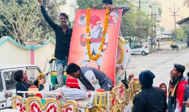 बंजारा समाज ने आराध्य देव श्री बाबा रूप सिंह दरबार महाराज का निकाला चल समारोह