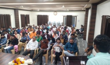 जन अभियान परिषद देवास द्वारा स्वामी विवेकानंद की 159वीं जयंती पर जिला स्तरीय संवाद कार्यशाला का हुआ आयोजन