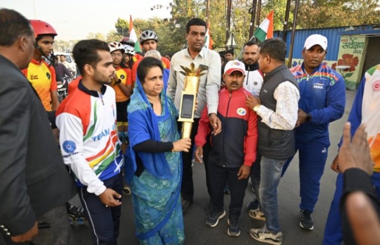 खेलो इंडिया यूथ गेम्स की ‘’टार्च रैली’’( मशाल रैली) का देवास में हुआ आगमन।