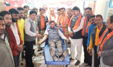 रक्तदान कर मनाया संस्था युवा देवास दर्शन ने 20 वां स्थापना दिवस