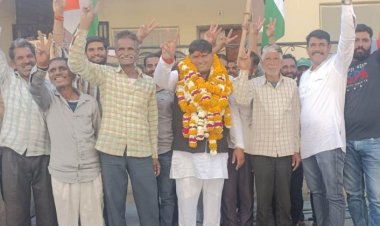 हाथ से हाथ जोड़ों एवं परिवर्तन पद यात्रा पहुंच रही गांव-गांव