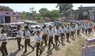 राष्ट्रीय स्वयंसेवक के स्वयंसेवकों ने जलोदिया मंडल में निकाला पथ संचलन