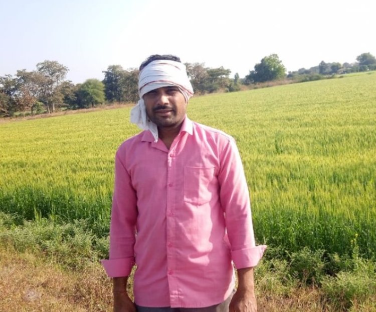देवास जिले के खातेगांव निवासी किसान श्री यादव कृषि विभाग की बलराम तालाब योजना से अपनी आय को दोगुना करने में हुए सफल