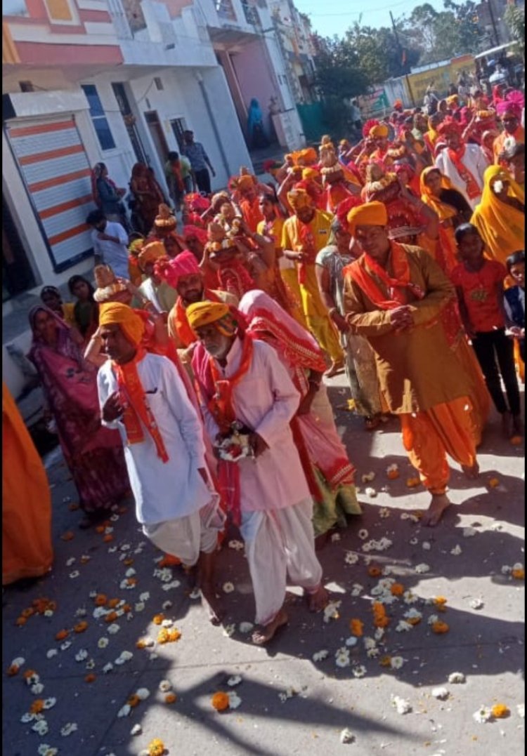 श्री मनकमनेश्वर महादेव मंदिर में शोभायात्रा एवं हवन के साथ 4 दिवसीय महोत्सव प्रारम्भ