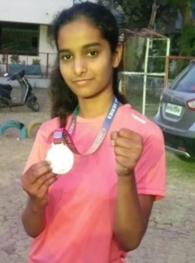 ऑल इंडिया मुआय थाई कप में निहारिका ने जीता रजत पदक