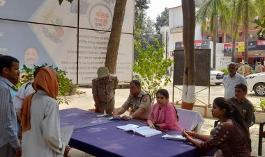 डीएम व एसपी द्वारा थाना समाधान दिवस पर थाना लंभुआ व थाना कोतवाली देहात में सुनी गयी जन समस्याएं।