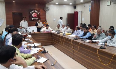 मुख्य विकास अधिकारी की अध्यक्षता में आई.जी.आर.एस. की बैठक हुई सम्पन्न।