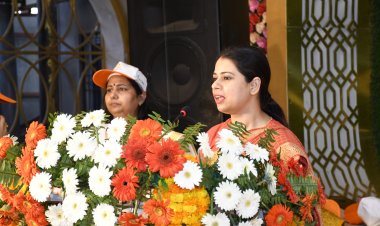 तंबाकू निषेध व कैंसर कार्यशाला में आशाओं को दी गई ट्रेनिंग।