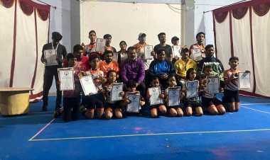 स्केटिंग खिलाड़ियों ने देवास का नाम रोशन किया और ग्लोबल जीनियस अवार्ड (वर्ल्ड रिकार्ड) हिस्सा लेकर बनाया रिकॉर्ड जीते मेडल और प्रमाण पत्र