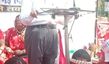 लोक समाज पार्टी द्वारा आंगनवाड़ी कार्यकर्ताओं एवं सहायिकाओ का कमसे कम वेतन 30 हज़ार रुपए प्रति माह किया जाय।