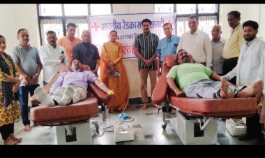 शिविर में संस्था उमेश्वर जागृति फाउंडेशन के सदस्यों ने किया रक्तदान