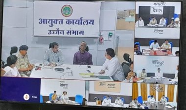 संभागायुक्त श्री यादव की अध्यक्षता में बाढ आपदा नियंत्रण परामर्श समिति एवं संभागीय सड़क सुरक्षा समिति की बैठक आयोजित