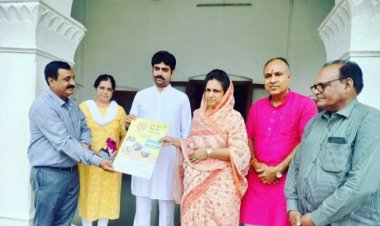 देवास विधायक श्रीमती पवार ने पर्यटन क्वीज़ प्रतियोगिता के पोस्टर का किया विमोचन