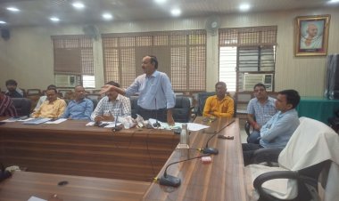 त्रिस्तरीय पंचायत उप निर्वाचन अगस्त 2023 में नियुक्त मतदान कार्मिकों एवं मतगणना कार्मिकों का प्रशिक्षण हुआ संपन्न।
