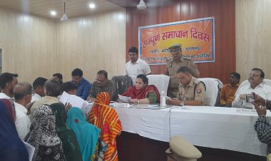जिलाधिकारी की अध्यक्षता में तहसील कादीपुर में सम्पूर्ण समाधान दिवस का हुआ आयोजन।
