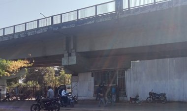 धर्मस्थल से लगी शराब मदिरा की दुकान