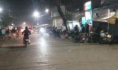 आख़िर कब तक चलेगी महु में शराब और मदिरा की दुकान
