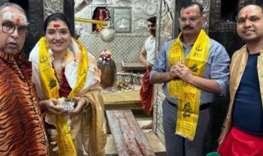 फिल्म अभिनेता गोविंदा की बेटी टीना महाकाल दर्शन करने पहुंची: अयोध्या में भगवान राम के दर्शन के बाद उज्जैन आई