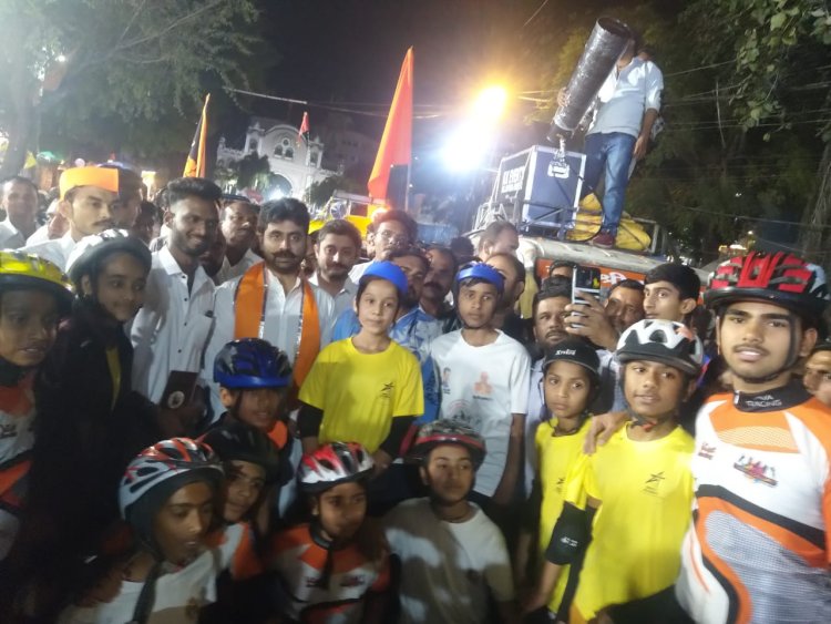 छत्रपति शिवाजी महाराज की जन्म जयंती चल समारोह में खिलाड़ियों ने किया प्रदर्शन