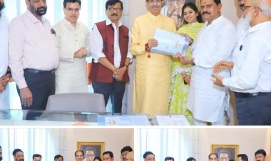 खासदारकीचे उमेदवार म्हणून आज मातोश्री येथे मला ए.बी. फॉर्म प्रस्तुत करण्यात आले.