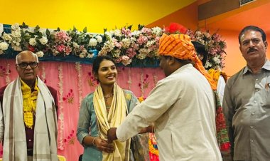 देवास की सुप्रसिद्ध भजन गायिका नीलम जायसवाल को अखिल भारतवर्षीय हैहय कलचुरी महासभा का धार्मिक प्रकोष्ठ प्रदेश अध्यक्ष नियुक्त किया