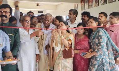 प्रथम जनपद अध्यक्ष जगमोहन सिंह उइके ने फीता काटकर किया जिला कांग्रेस कमेटी सिंगरौली कार्यालय का शुभारंभ