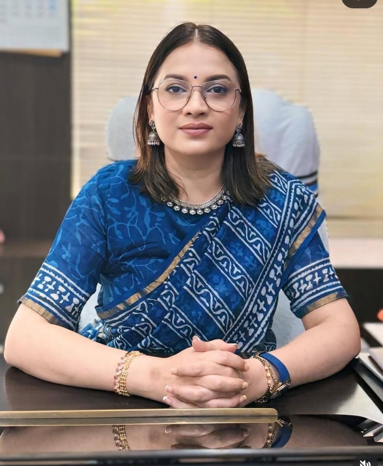 नगर निगम आयुक्त ने वीसी के माध्यम से की सीएम हेल्प लाइन में लंबित शिकायतों की समीक्षा