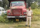 वाहन चेकिंग के दौरान माडा पुलिस ने अवैध गिट्टी का परिवहन करते पकड़ा