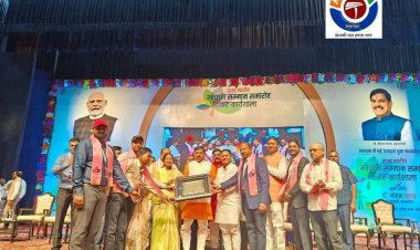 मुख्यमंत्री ने रविन्द्र भवन में आयोजित राज्य स्तरीय स्वच्छता सम्मान समारोह में सिंगरौली नगर निगम को किया सम्मानित