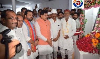 मुख्यमंत्री डॉ. यादव ने सिहावल विधायक के निवास  पहुंचकर शोक संवेदना प्रकट की