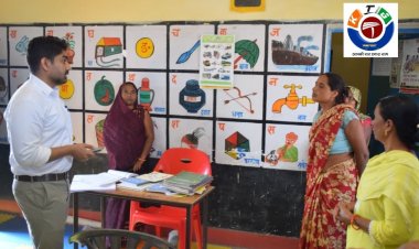 कलेक्टर ने किया आगनवाड़ी केन्द्र करौटी का औचक निरीक्षण