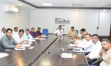 कोपरखैरणे पोलिस स्टेशन येथे वरिष्ठ पोलीस निरीक्षक मा. श्री. उमेशजी गवळी साहेब यांची राष्ट्रवादी काँग्रेस शरदचंद्र पवार पक्षाच्या कोपरखैरणे पदाधिकाऱ्यांनी भेट घेऊन शुभेच्छा दिल्या.